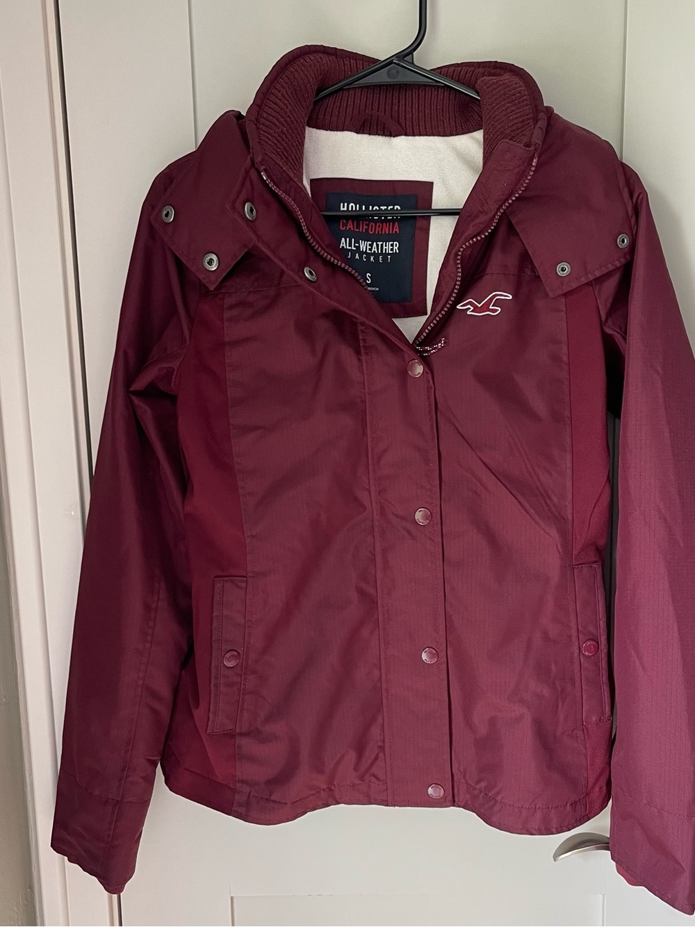 Hollister All Weather Jacket Hood Womens Small Windbreaker Burgundy Fleece